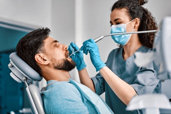 a natural looking way to repair a tooth